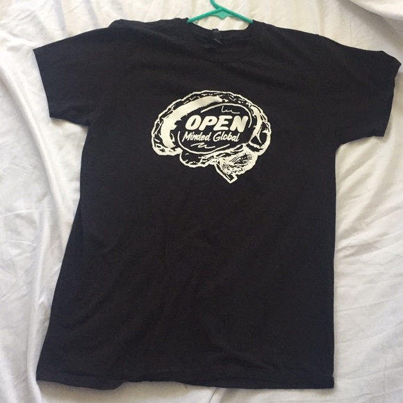 GRAPHIC TEE BY open minded global - Picture 5 of 6